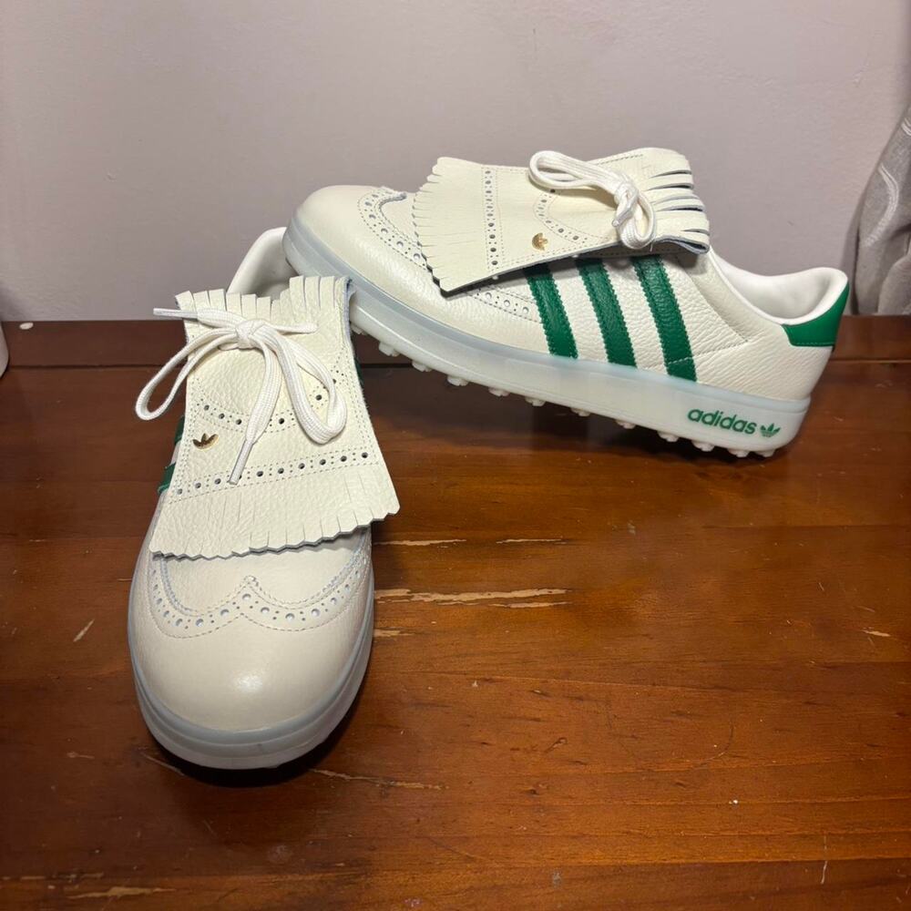 Adidas coursecup cream and green size 10.5 men